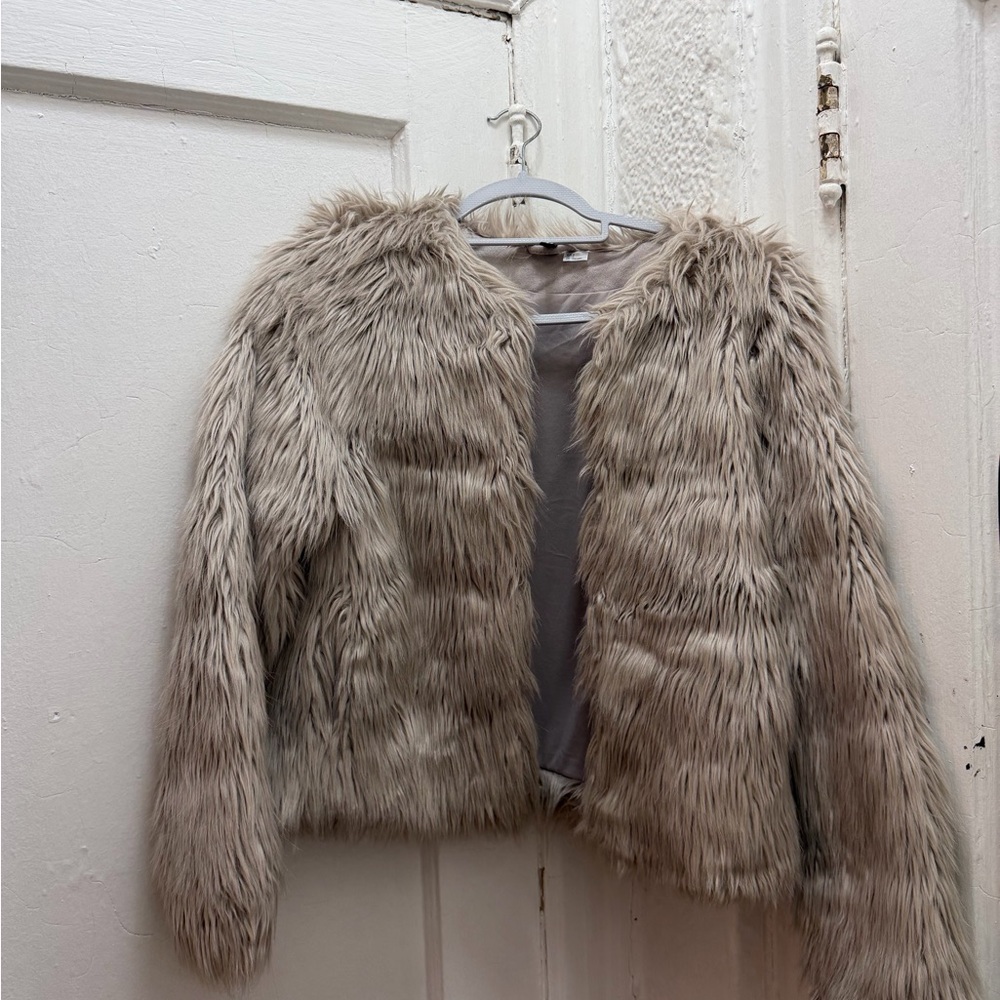 H&M Beige Faux Fur Jacket